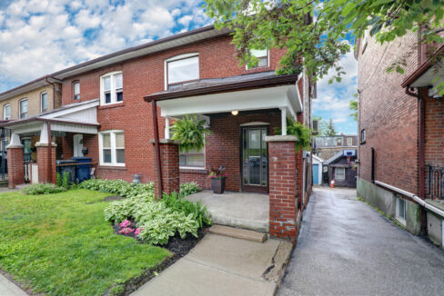 2 Bedroom Semi-Detached Home For Sale at 1103 Davenport Rd. Toronto. Presented by Dawna Borg, Broker at RE/MAX Premier Inc., (416) 987-8000