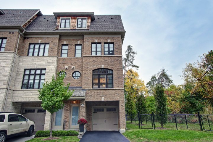 Sold- Powseland Cres Luxury Home in Vaughan, ON