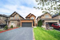 Maple Vaughan Detached Home Sold on Hollybush Dr.