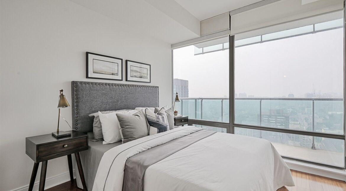32-Bedroom_1