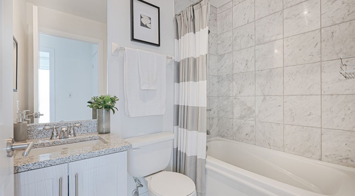 36-Bathroom_1
