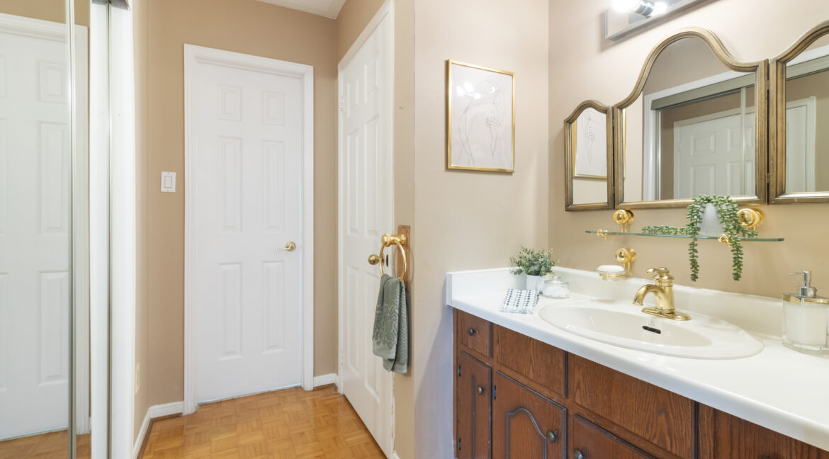 57_Vineyard_Court_048