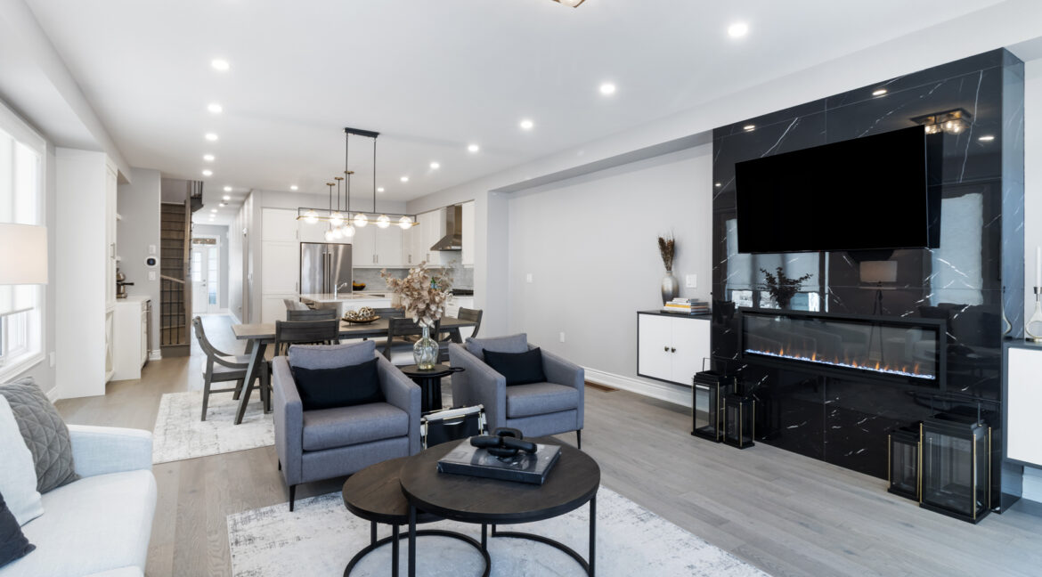 52_Montrose_Blvd_035
