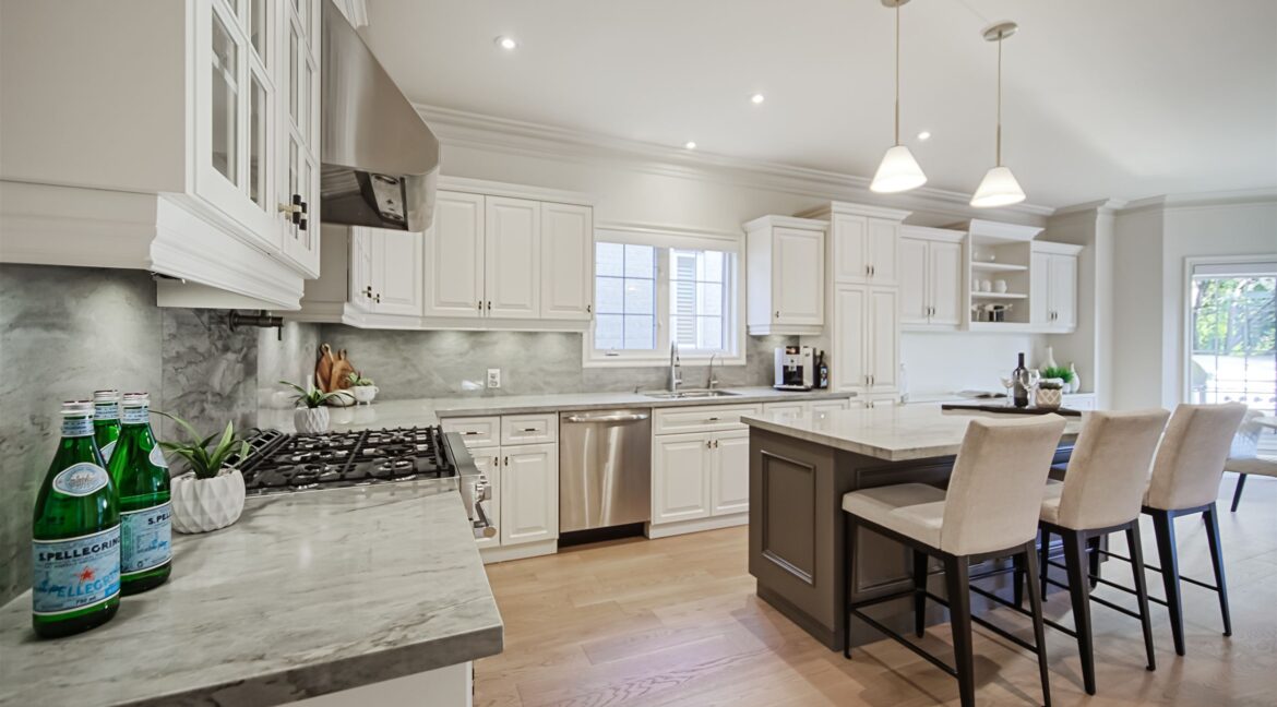 10-Kitchen-1