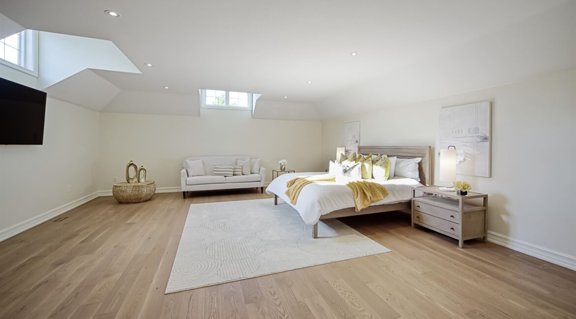 20-BedroomPrimary-1