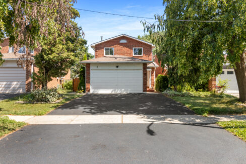 3+1 Bedroom Detached Home for Sale at 26 Ecclestone Dr, Brampton. Presented by Dawna Borg, Broker and Nikki Borg, Sales Representative at RE/MAX Premier Inc., Brokerage (416)987-8000