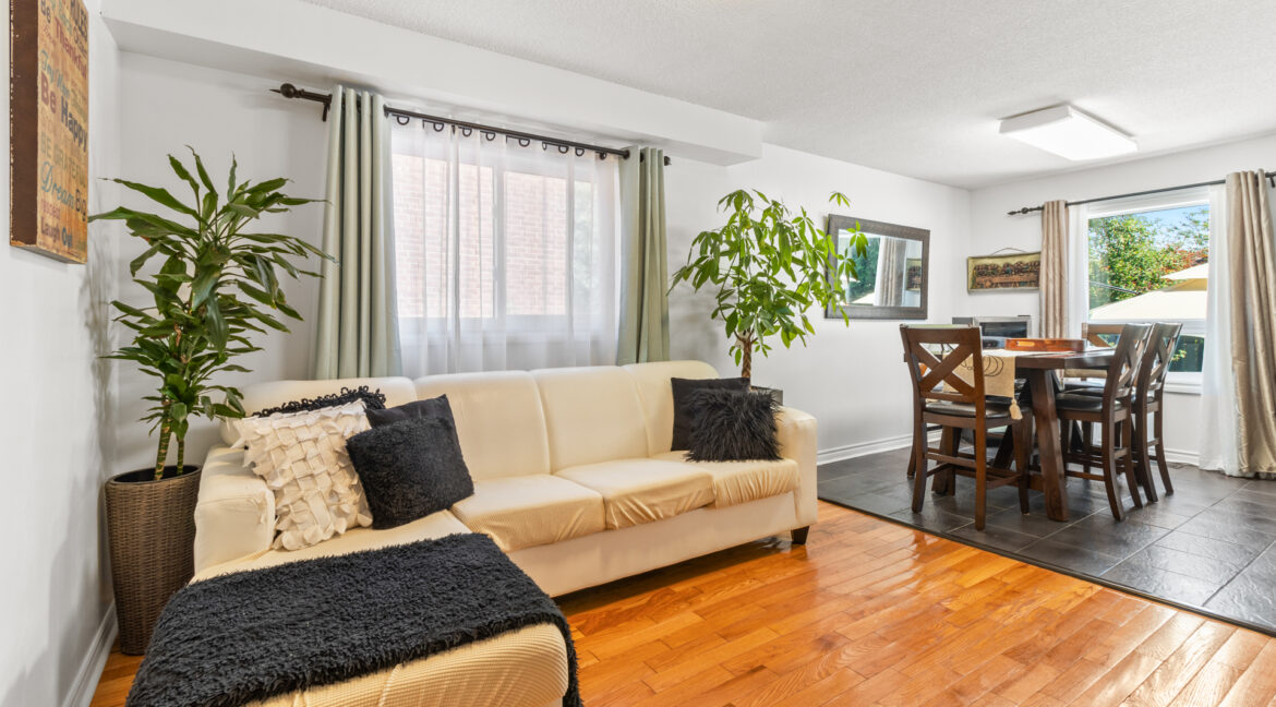 26_Ecclestone_Drive_017