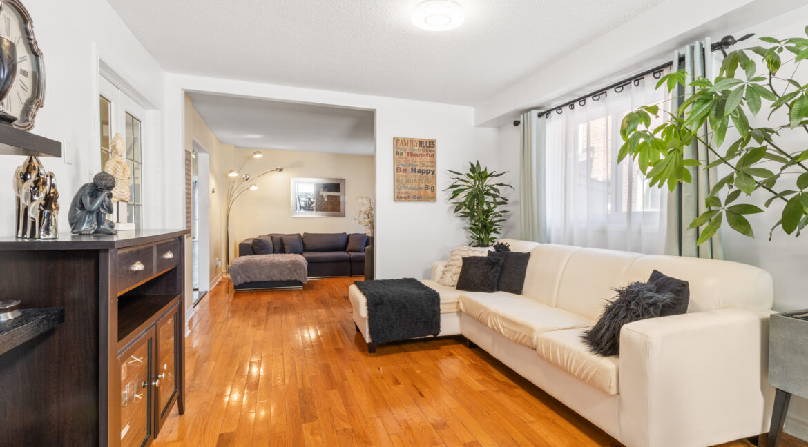 26_Ecclestone_Drive_018