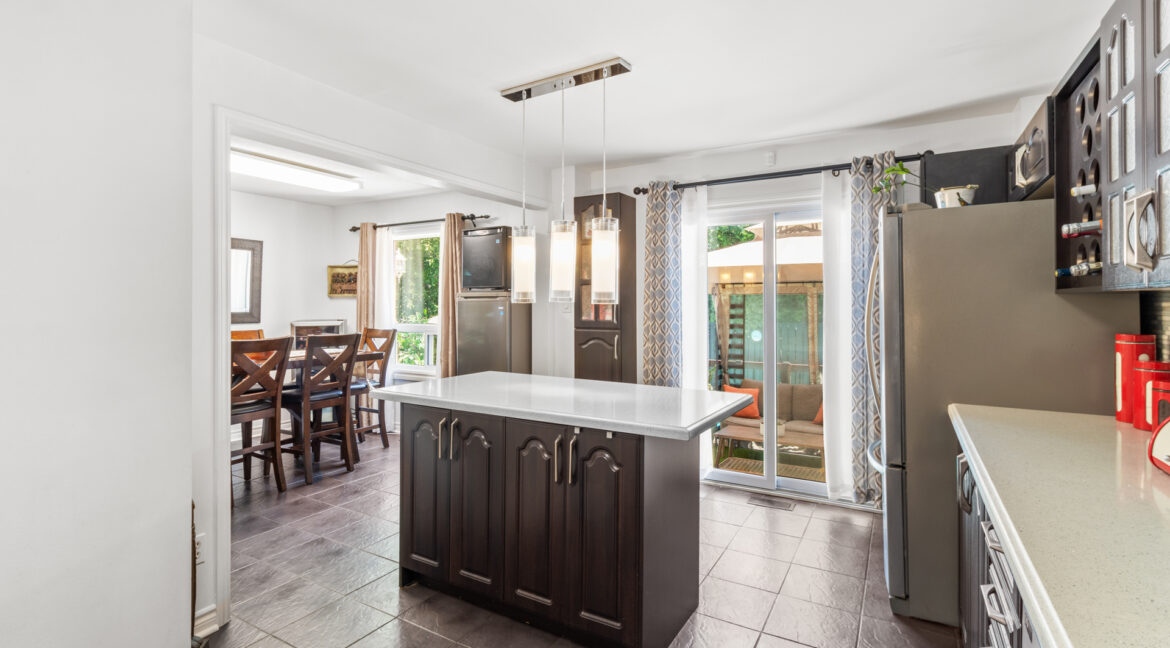 26_Ecclestone_Drive_026