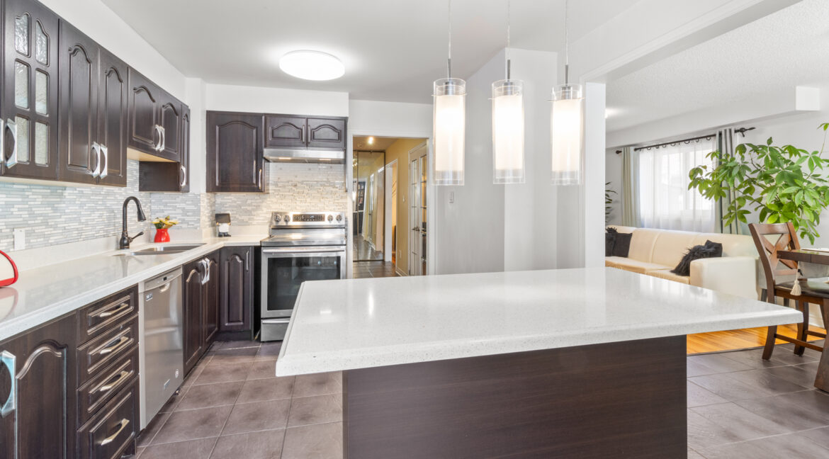 26_Ecclestone_Drive_027