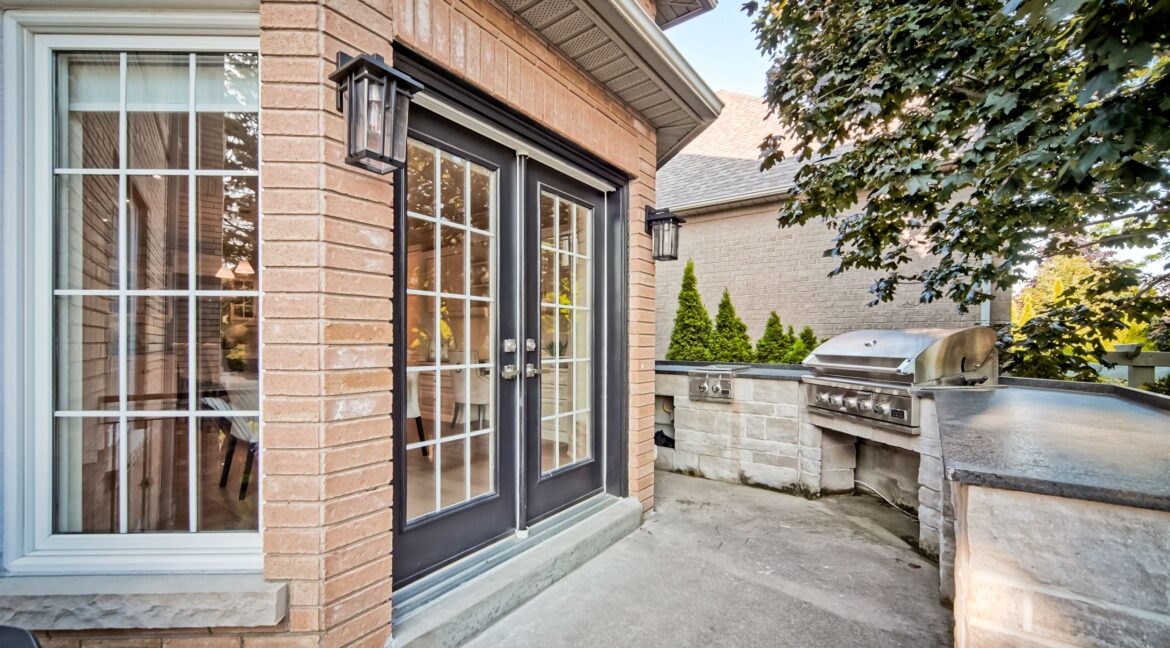 38-House_Backyard-1