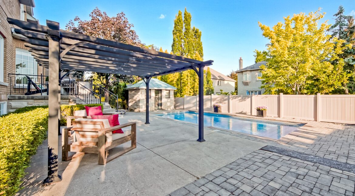39-House_Backyard-2