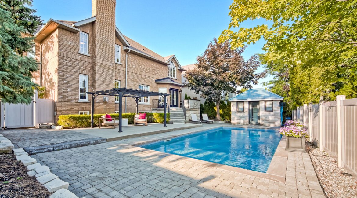 41-House_Backyard-4
