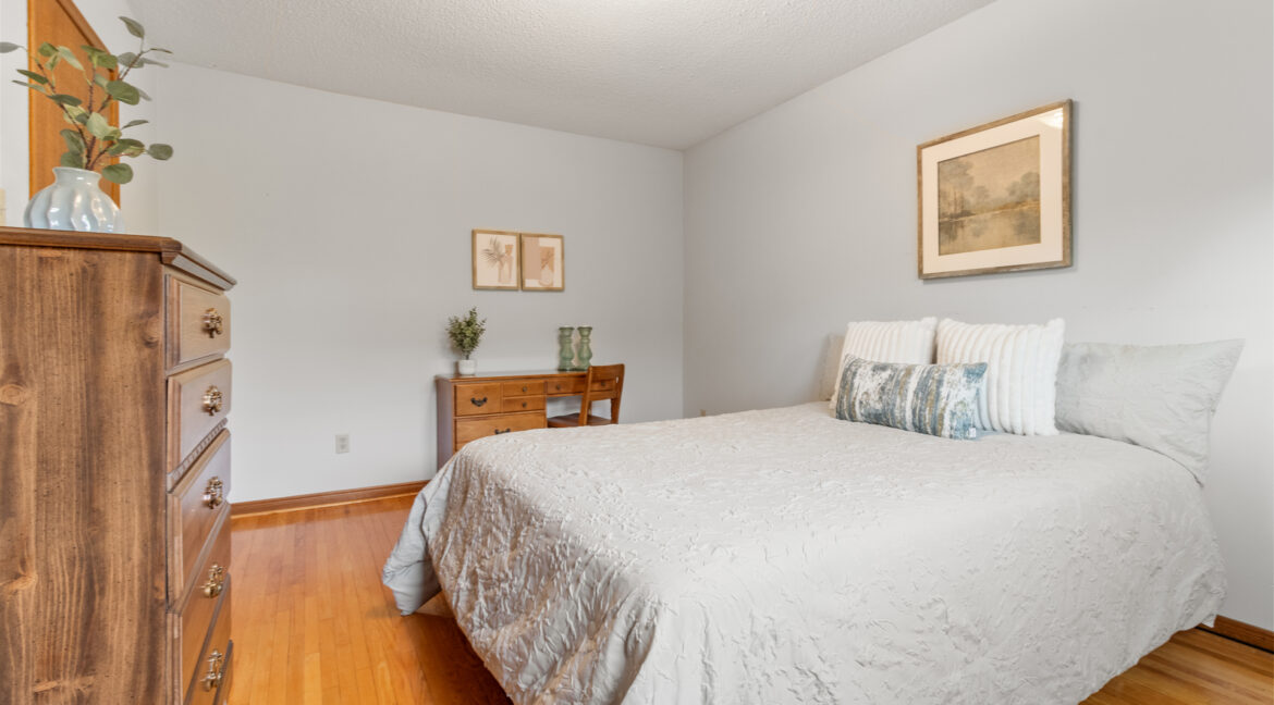 180_Benjamin_Boake_Trail_063