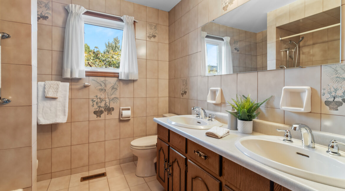 180_Benjamin_Boake_Trail_066