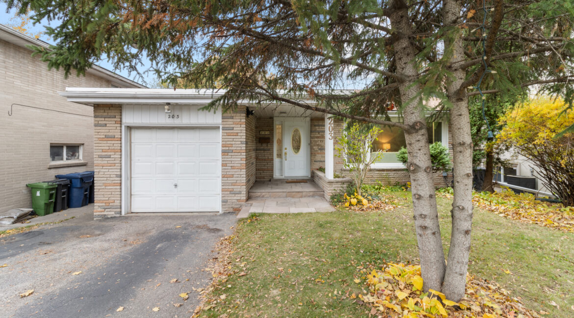 203_Martin_Grove_Road_005