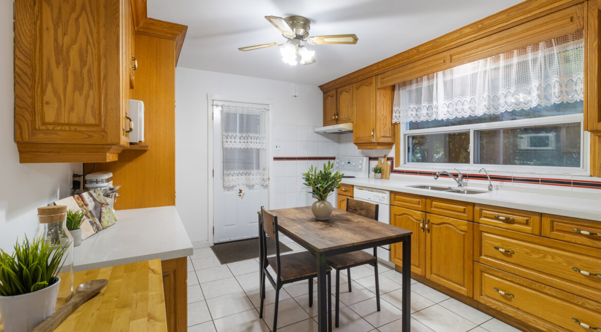 203_Martin_Grove_Road_025