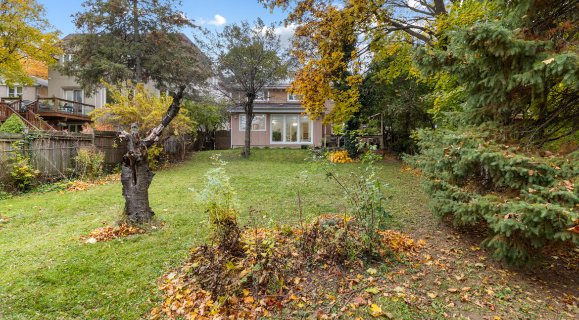 203_Martin_Grove_Road_063