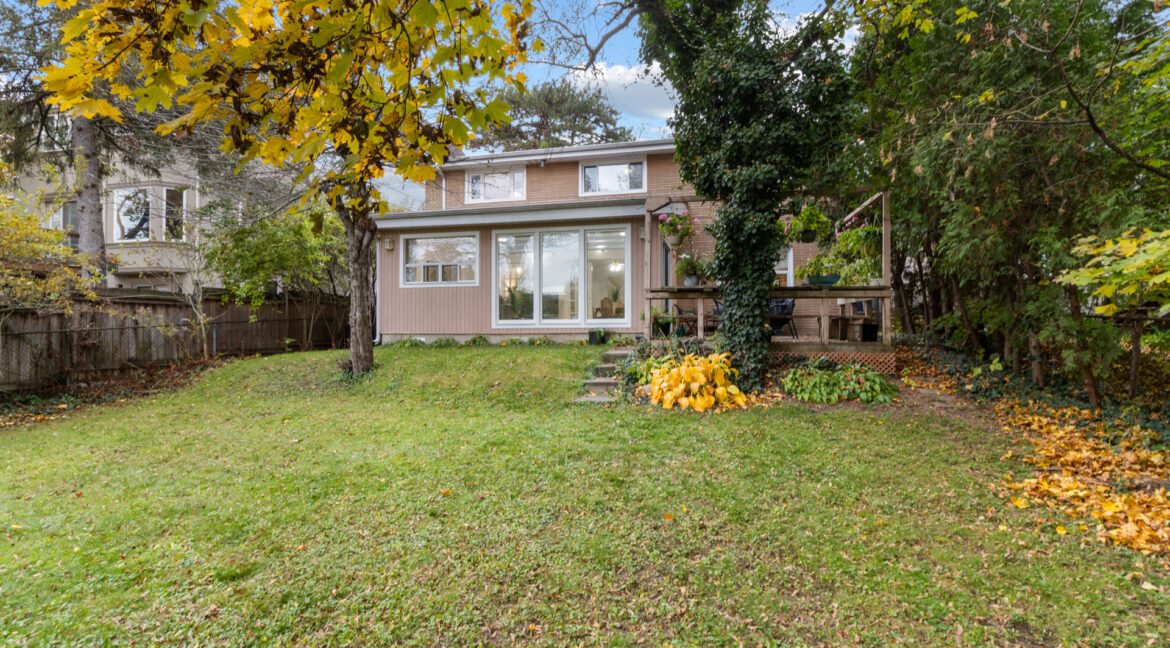 203_Martin_Grove_Road_064