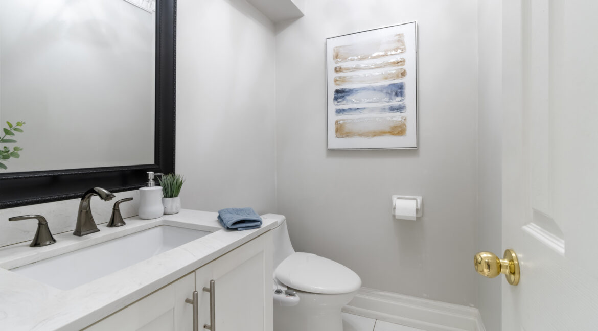 48_Vaughan_Mills_Road_015