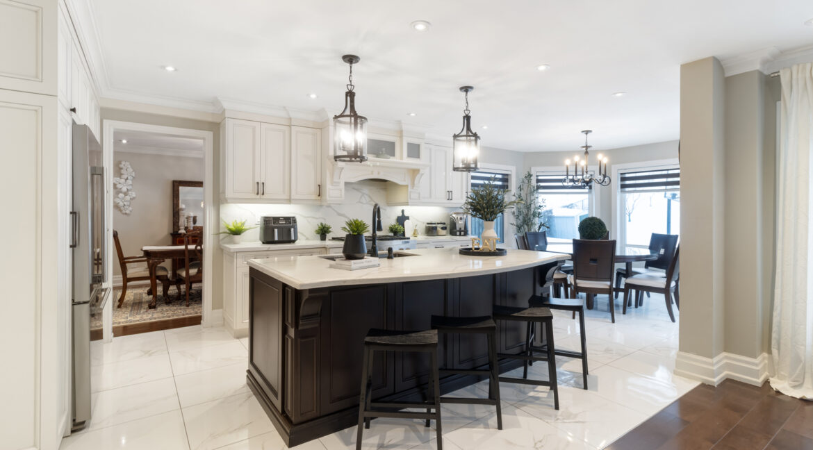 48_Vaughan_Mills_Road_024