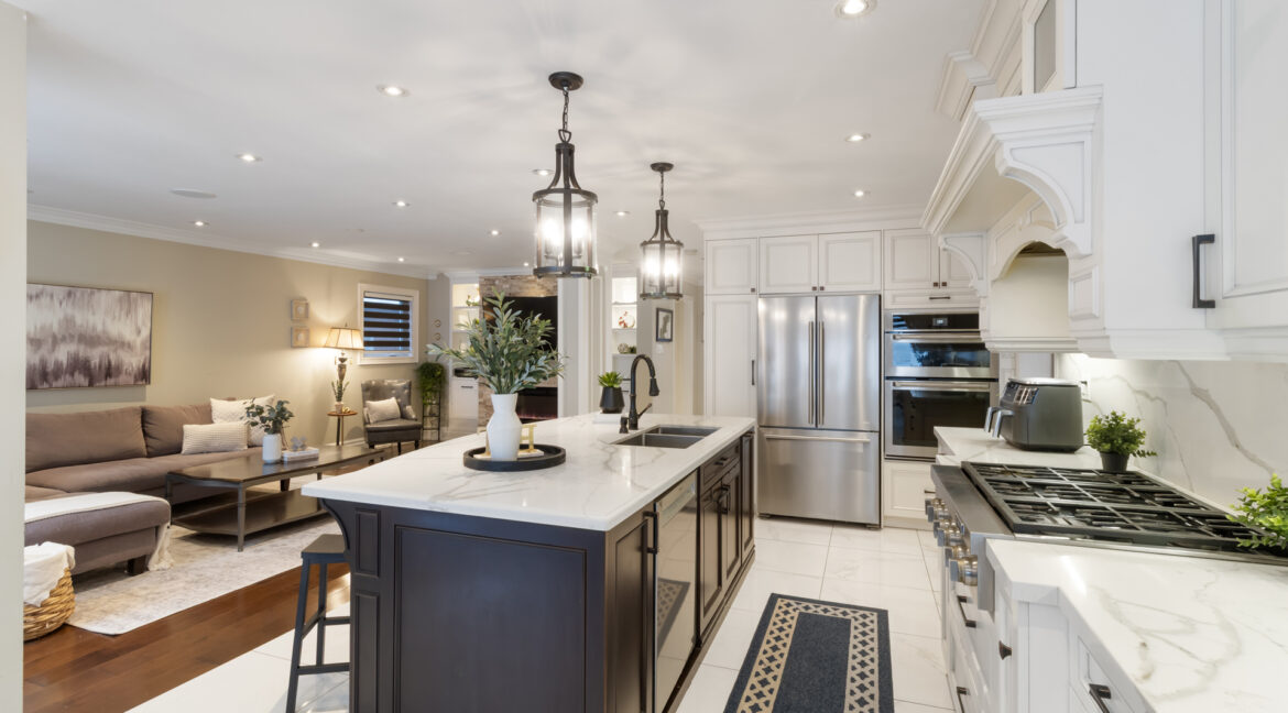 48_Vaughan_Mills_Road_030