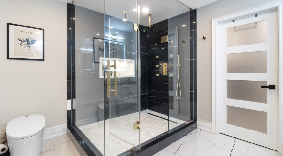 48_Vaughan_Mills_Road_052