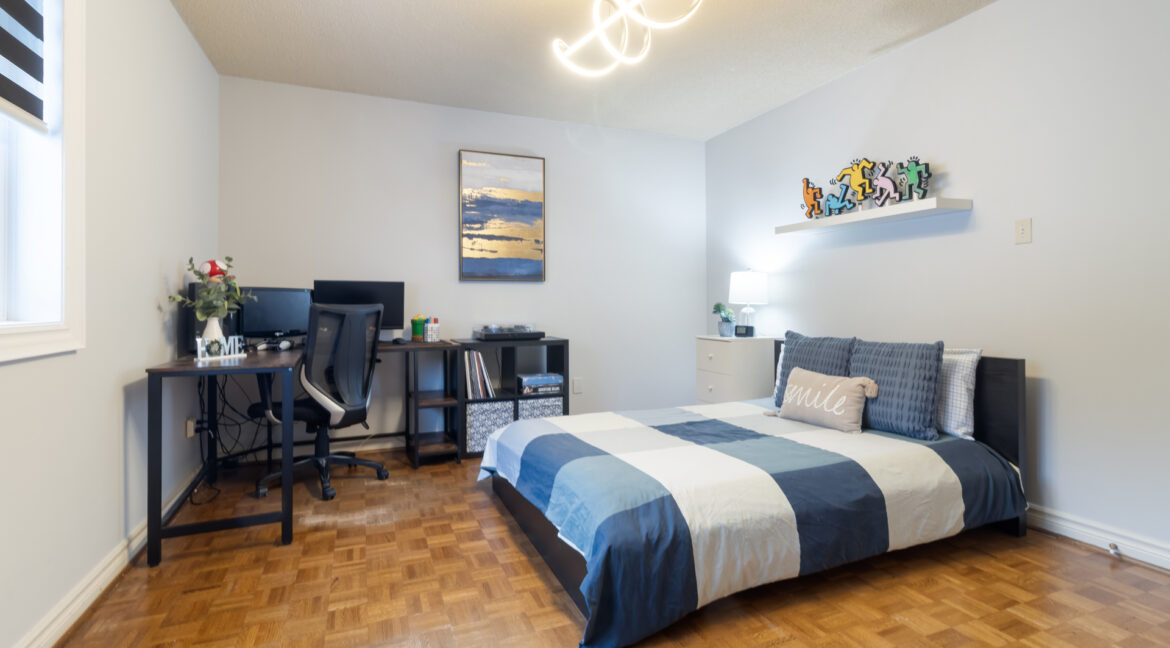 48_Vaughan_Mills_Road_053