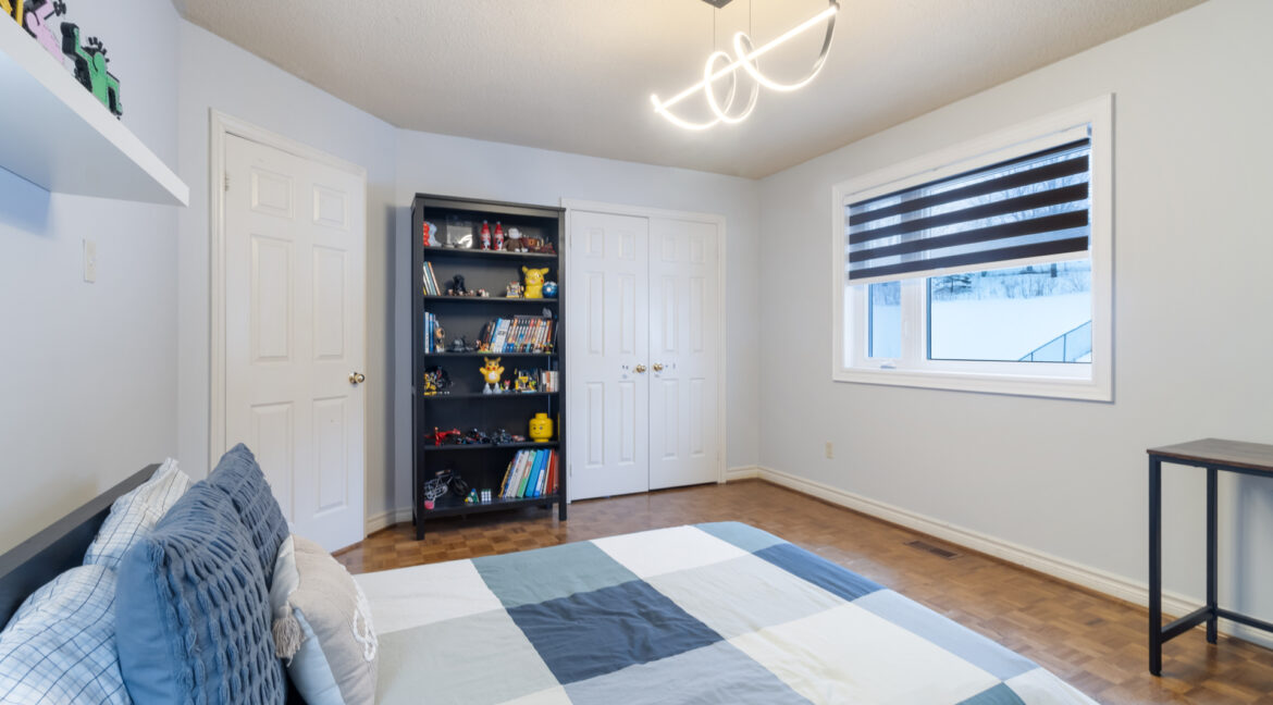 48_Vaughan_Mills_Road_054