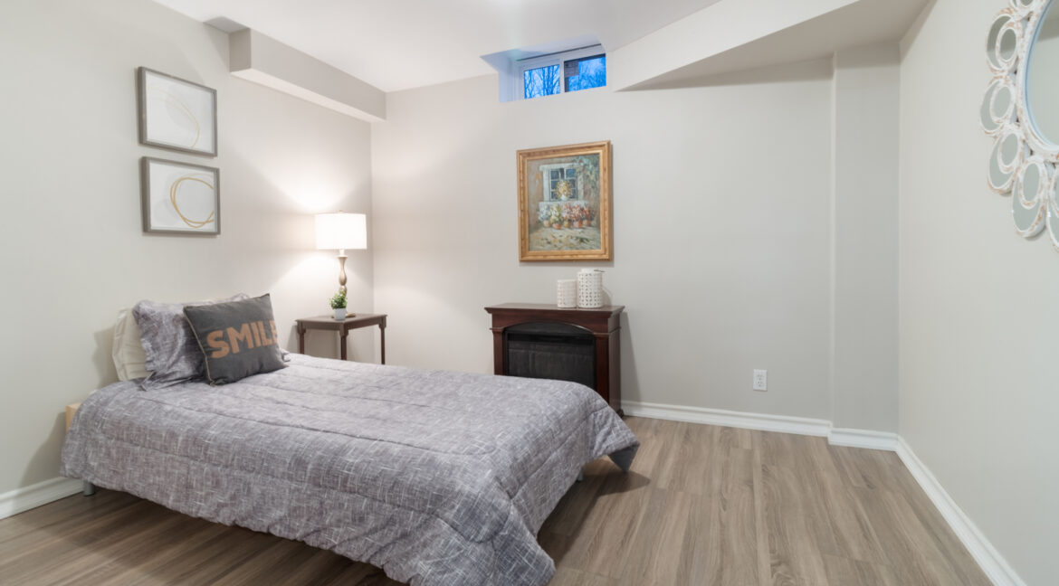 48_Vaughan_Mills_Road_066