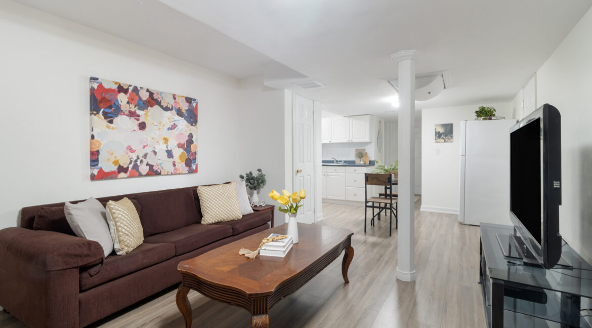 48_Vaughan_Mills_Road_073