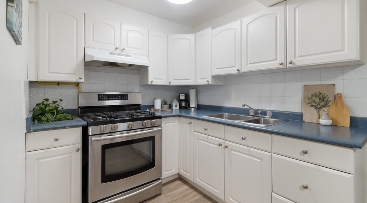 48_Vaughan_Mills_Road_076