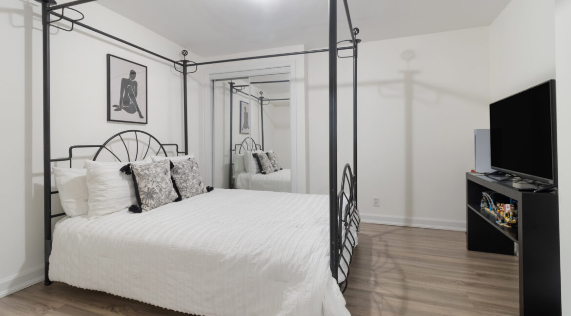 48_Vaughan_Mills_Road_079