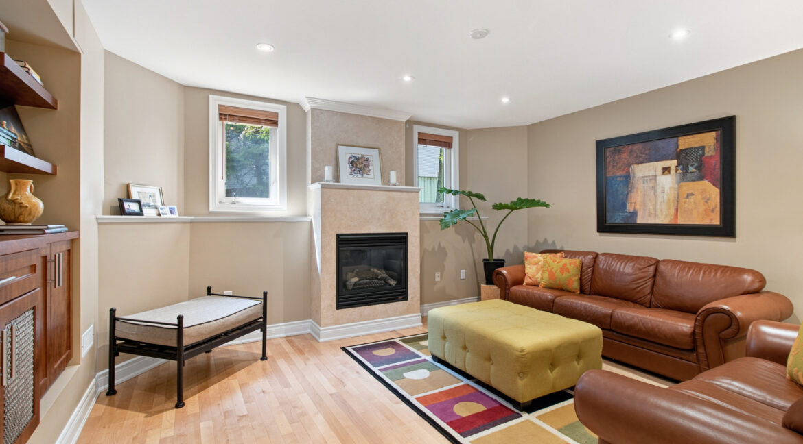 19_Stockdale_Crescent_079
