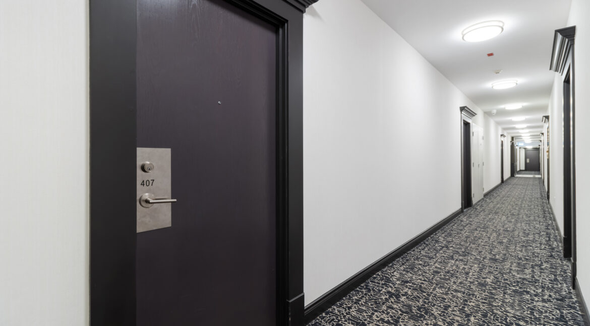407_281_Woodbridge_Avenue_015