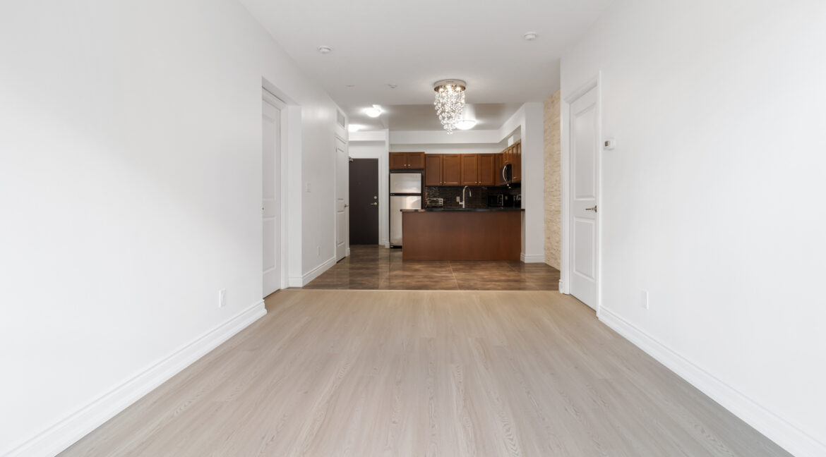 407_281_Woodbridge_Avenue_032