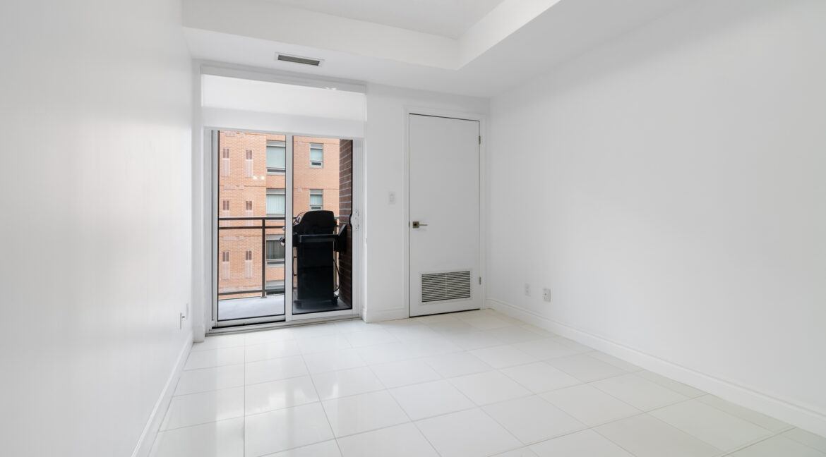 407_281_Woodbridge_Avenue_040