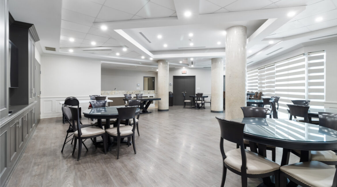 407_281_Woodbridge_Avenue_052